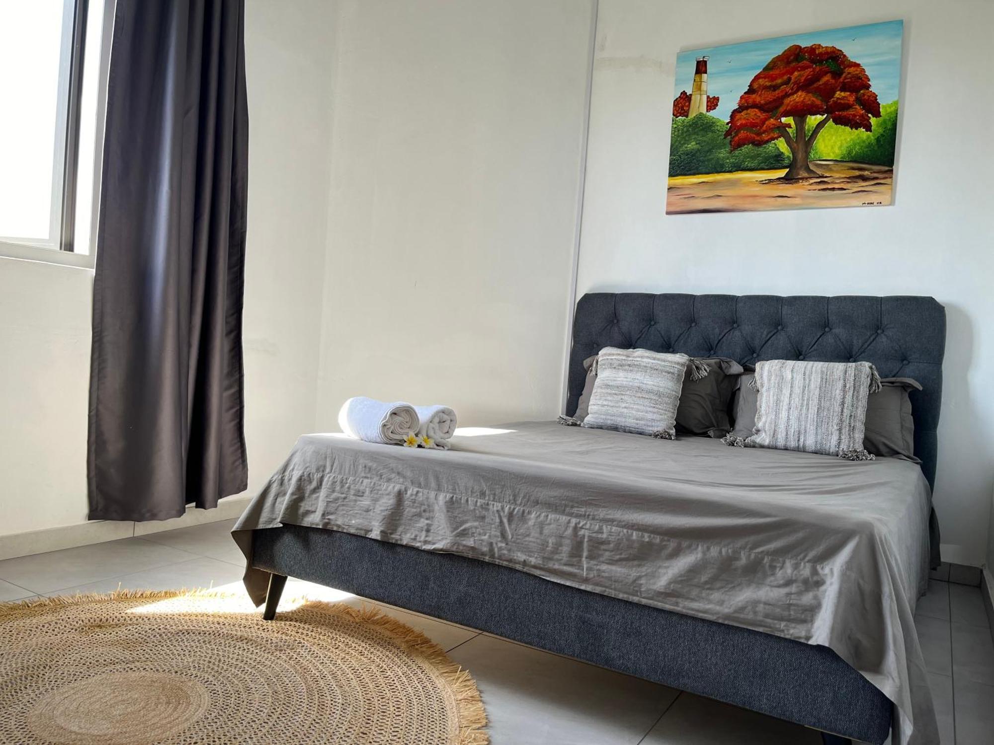 Cosy 2 Bedrooms Apts In Pereybere -Seasons Break Apartment Pereybere Beach Exterior photo