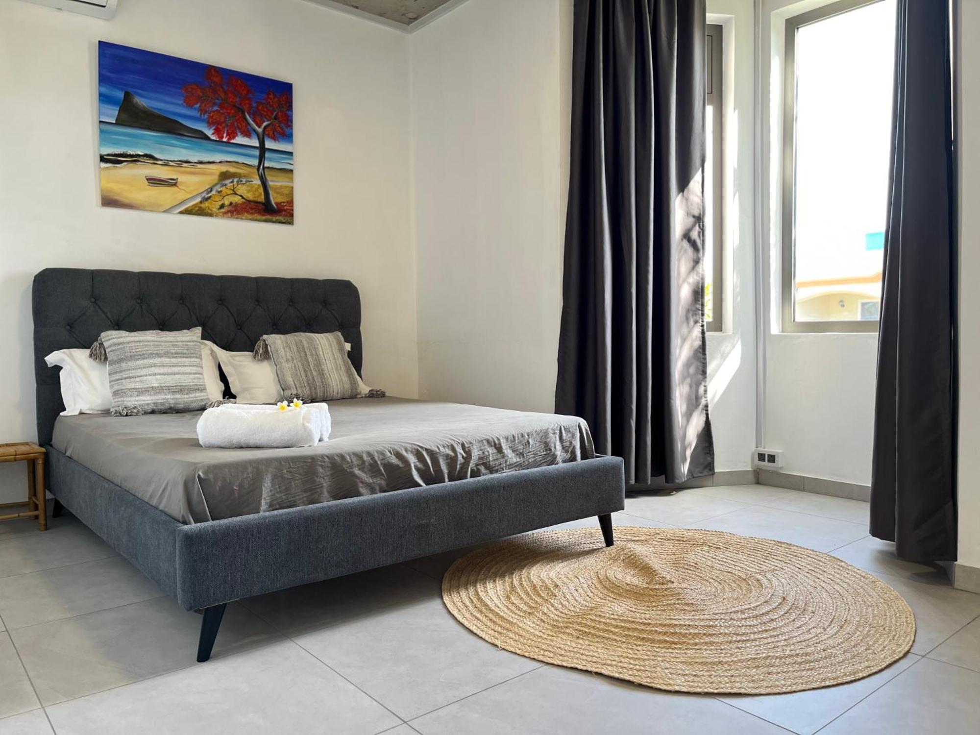 Cosy 2 Bedrooms Apts In Pereybere -Seasons Break Apartment Pereybere Beach Exterior photo