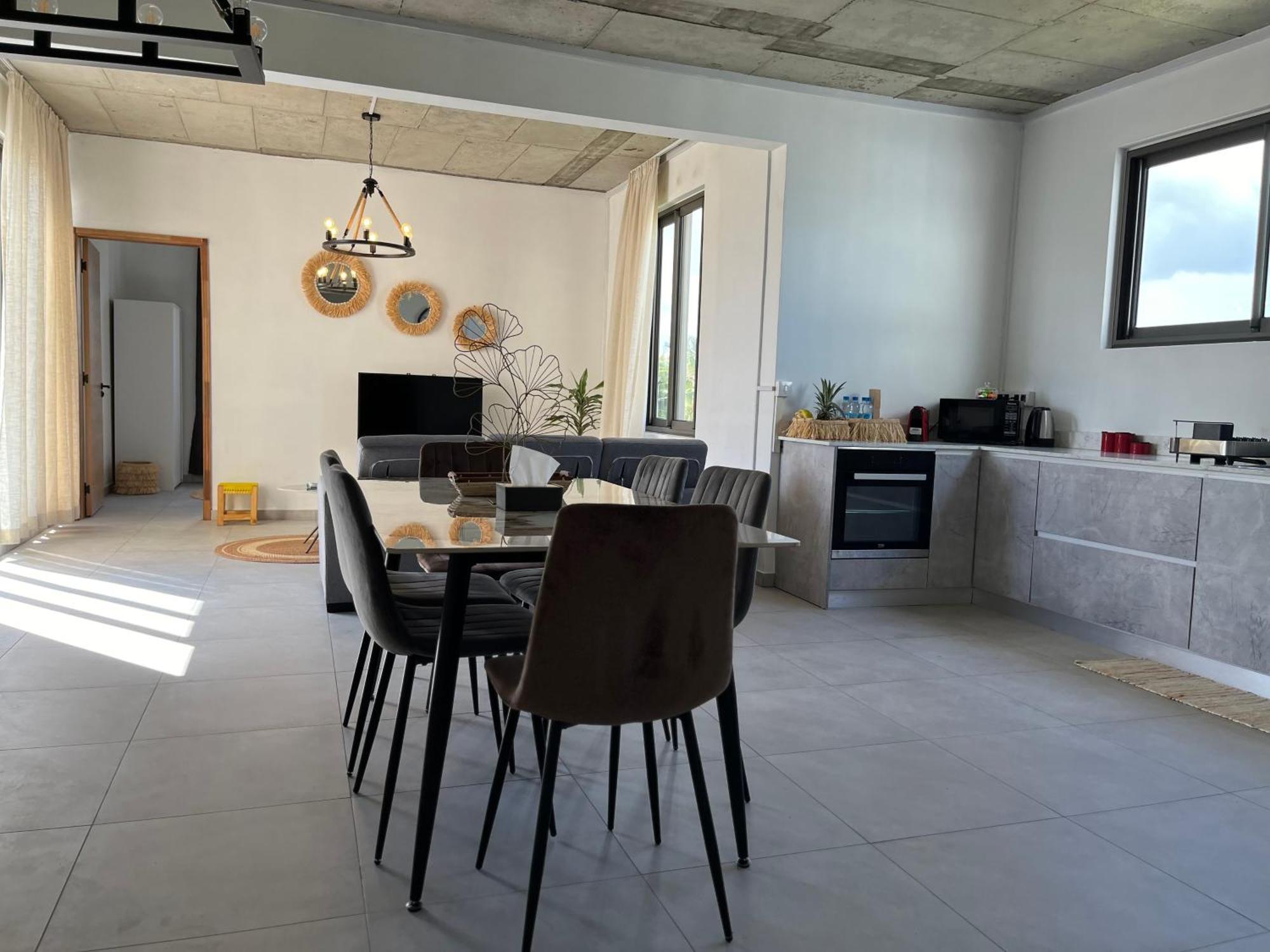 Cosy 2 Bedrooms Apts In Pereybere -Seasons Break Apartment Pereybere Beach Exterior photo