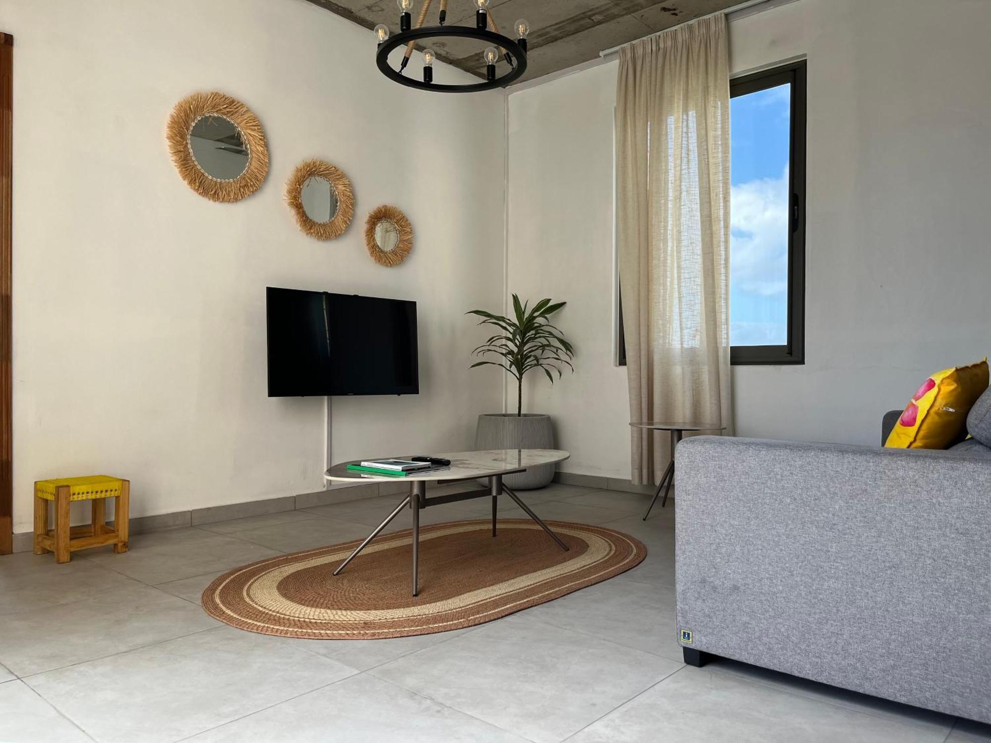 Cosy 2 Bedrooms Apts In Pereybere -Seasons Break Apartment Pereybere Beach Exterior photo